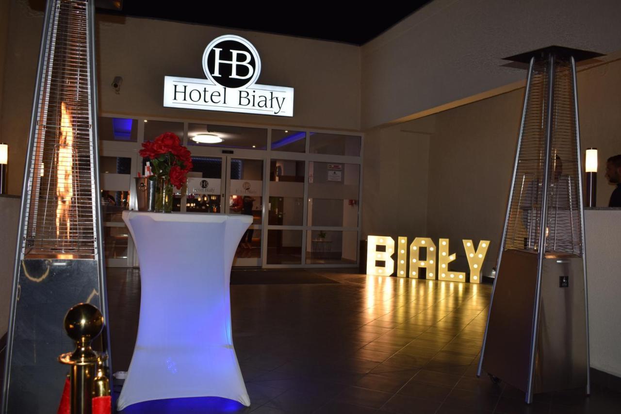 Hotel Bialy Wałbrzych Extérieur photo