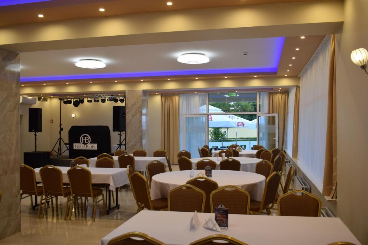 Hotel Bialy Wałbrzych Extérieur photo